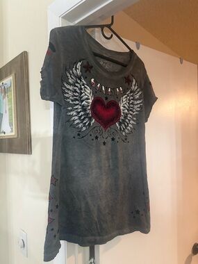 Affliction Gray Graphic Tee with Subtle Red Detail